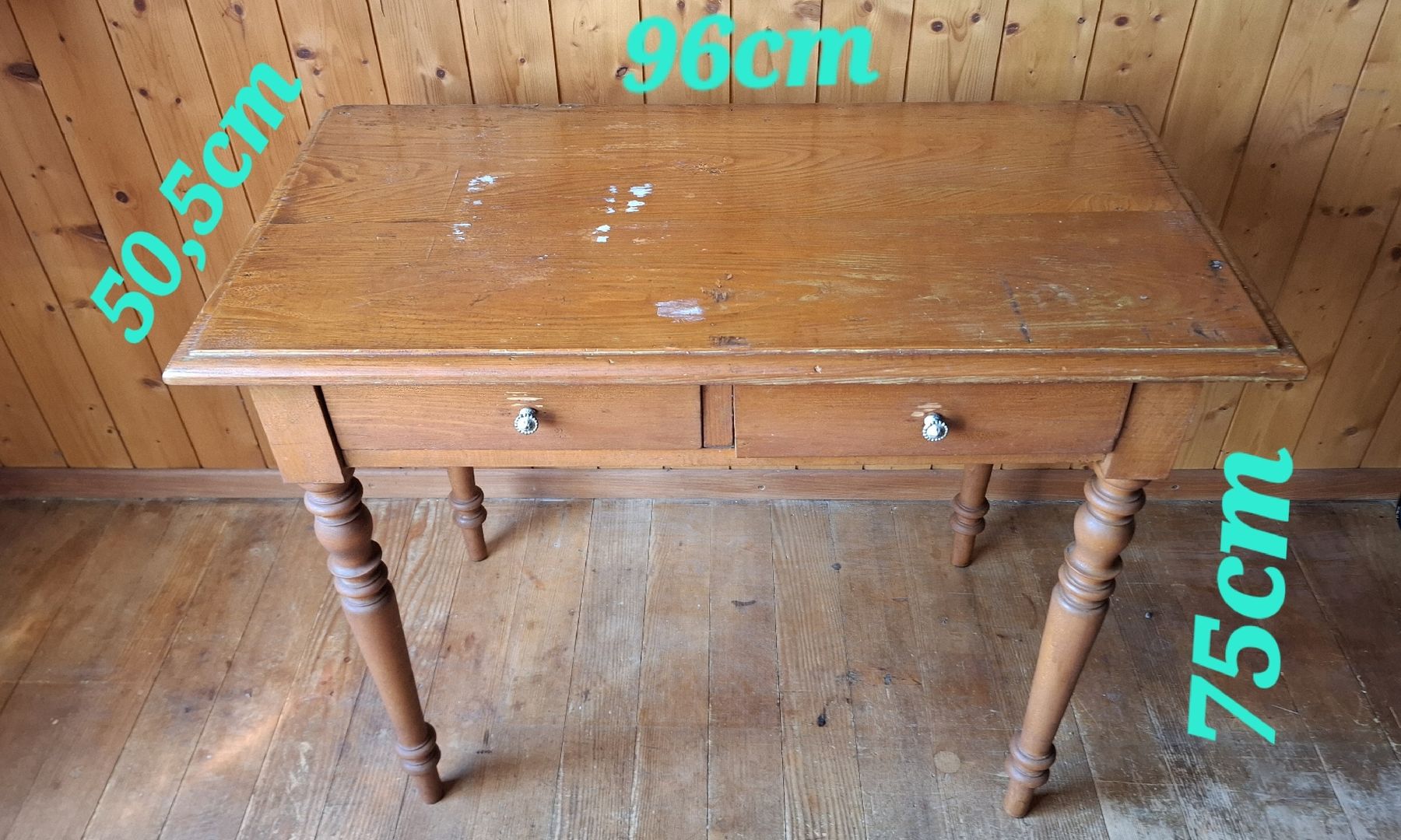 Tables: Antikes Tischlein – D'occasion à Lengnau BE par Mzno70