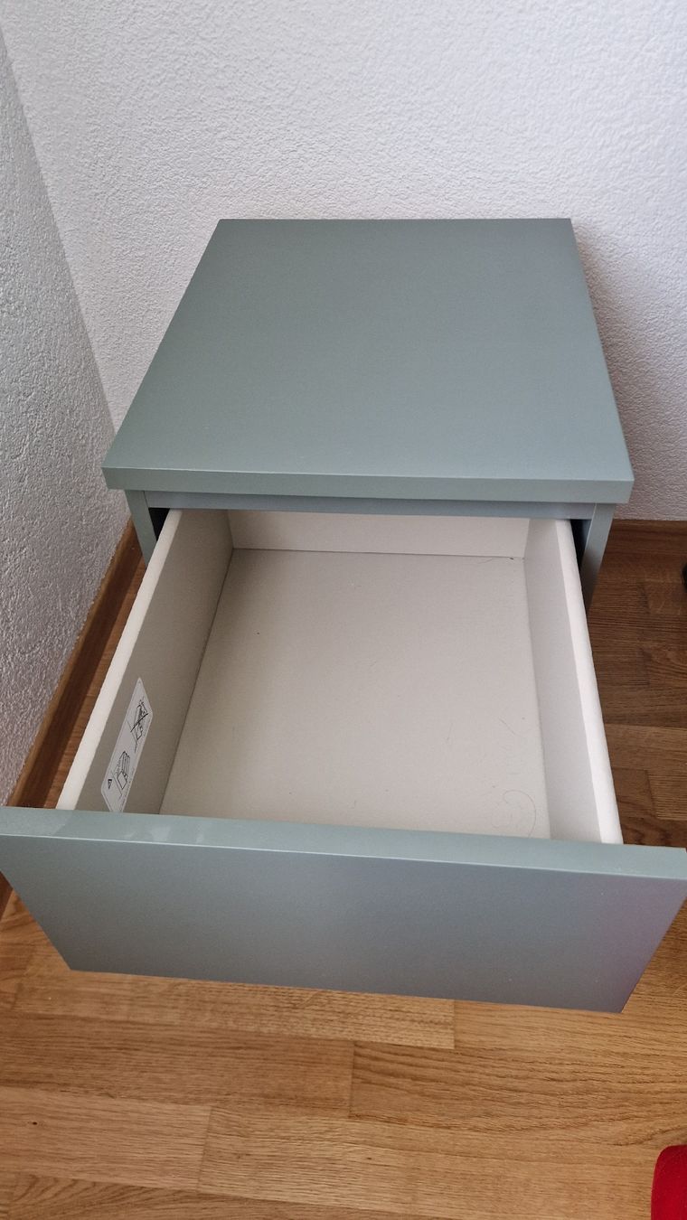 Ikea Comodini: Table de chevet MALM verte, 2 tiroirs – Usato da Biel/Bienne venduto da Boozook 3