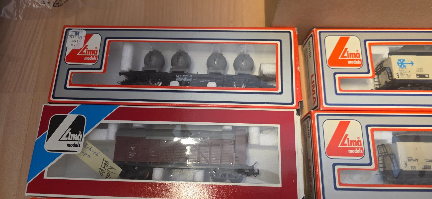 Lima Modellini di ferrovie: Lima Güterwagen 15 stück HO/DC – Usato da Hochfelden venduto da Danizh0 5