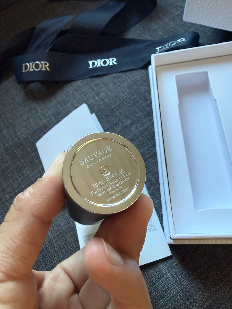 Dior Parfum & Eau de Toilette: Dior Sauvage Travel Set – Neu und originalverpackt aus Luzern von sas_r89l 3