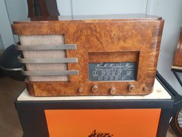 Röhrenradio Paillard 70 - Schweiz 1937 - Grossradio Holz