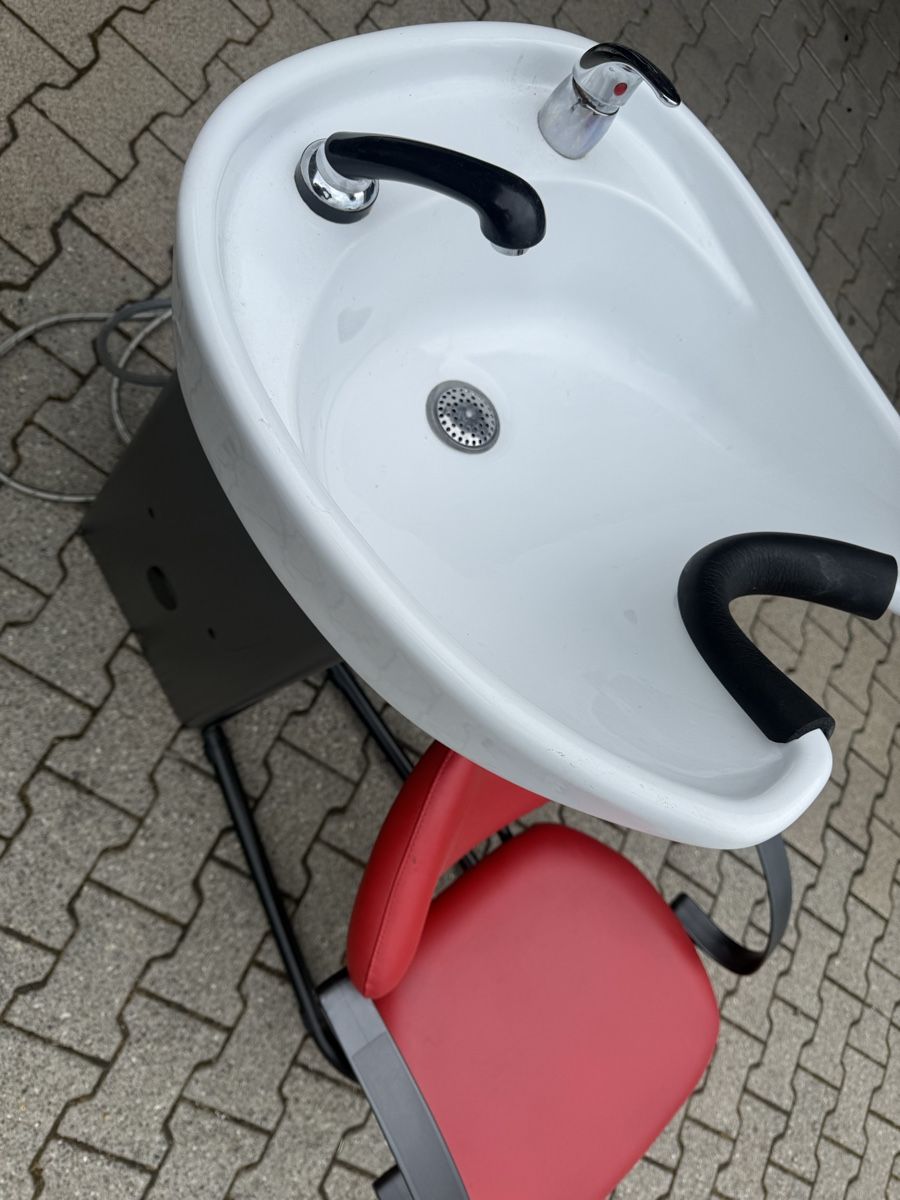 Lavabi & lavandini: Coiffeur Waschstation  – Usato da Horriwil venduto da Carrera68 1