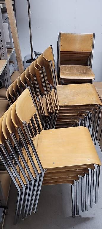 Sedie: MESA STUHL MODELL STUDENTIN NR.71 – Usato da Zürich venduto da Fliatore