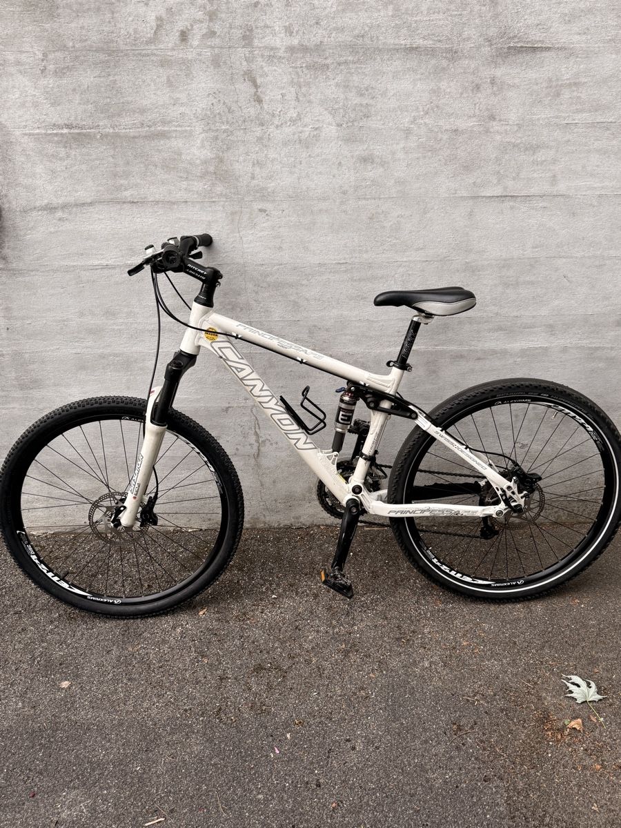 Canyon Vélos: Fully MTB – D'occasion à Goldach par rei_6wpw 1