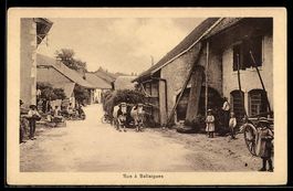 AK Ballaigues, Straßenpartie im Ort