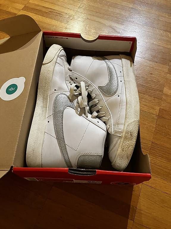 Chaussures hommes: Nike Venture Runner / Grösse 40 Mädchen – D'occasion à zürich par insomnia1975 1