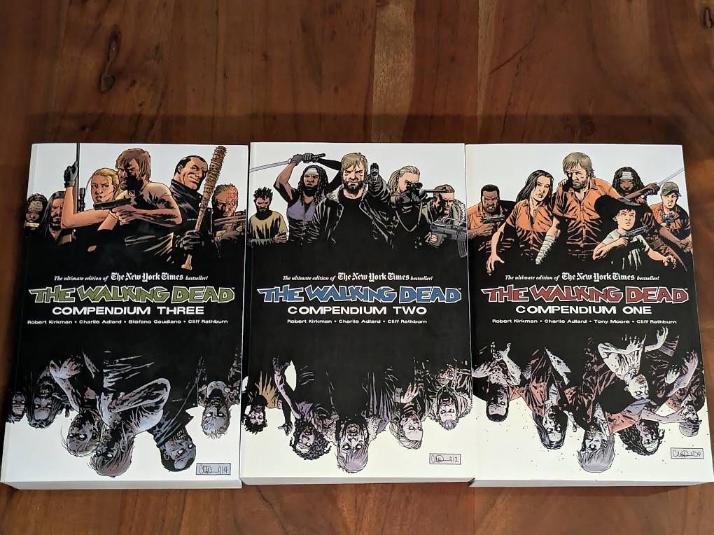 Fumetti: Walking Dead Compendium 1 - 3 (EN) + Here's Negan – Usato da Zürich venduto da leporte 1