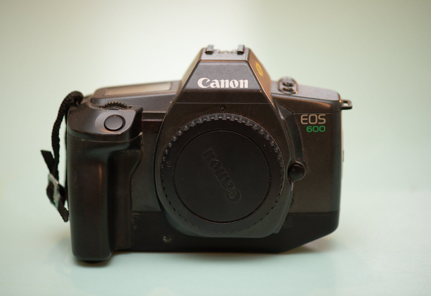 Canon Fotocamera: Canon EOS 600 Film Kamera – Usato da Reinach BL venduto da ATA2013