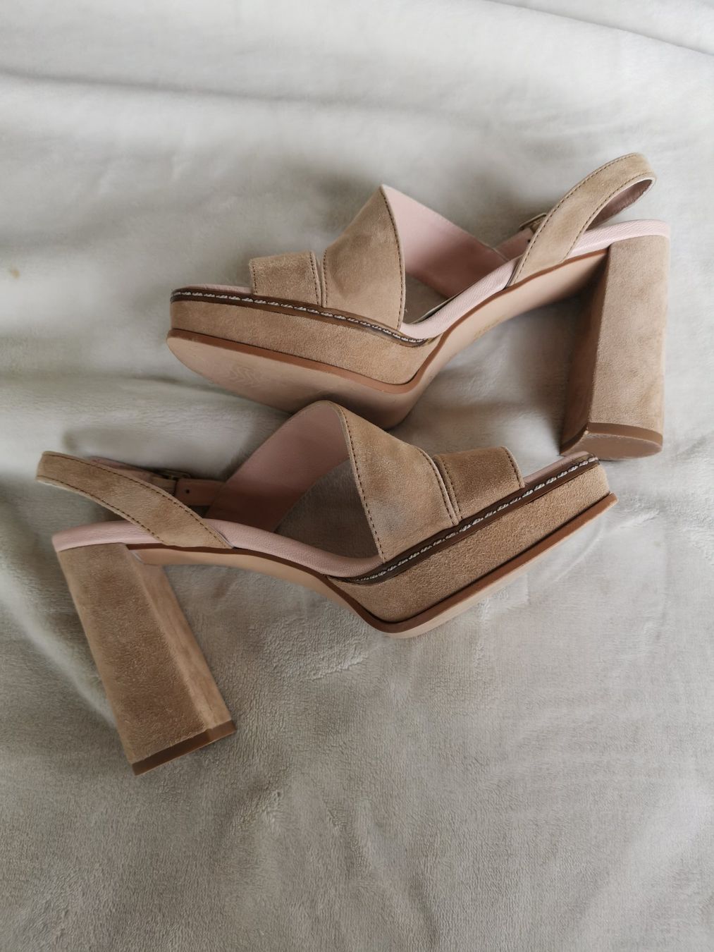 Marc Cain Scarpe da donna: Sandales beige Marc Cain Gr. 37 – Nuovo e nell'imballaggio originale da Develier venduto da comala66 3