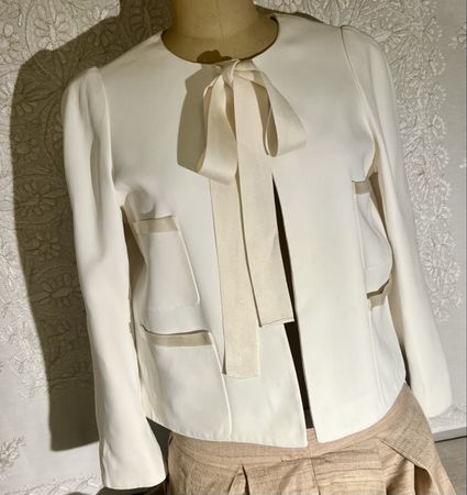 Veste Louis Vuitton blanche à noeud , soie, taille 36