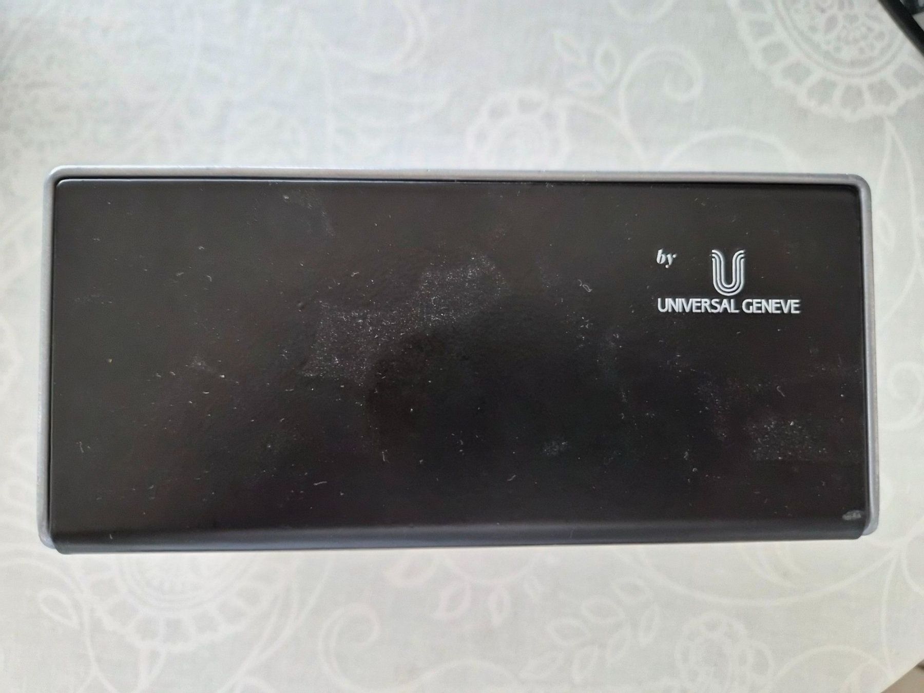 Universal Genève Uhren: Universal Senna Box – Gebraucht aus Chabrey von Horology 1