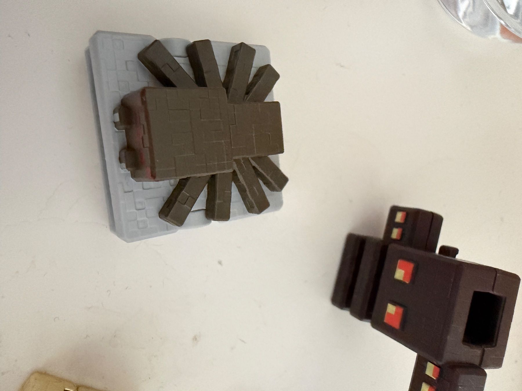 Statuette: Minecraft Kinder Joy 4 Figuren goldener Block – Usato da Oftringen venduto da ste_mp2b 2