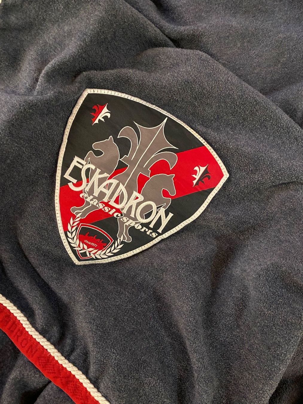 Eskadron Coperte: Eskadron Abschwitzdecke Toulene Chilli / Grey Gr. L – Usato da Pratteln venduto da a23_j2gs 7