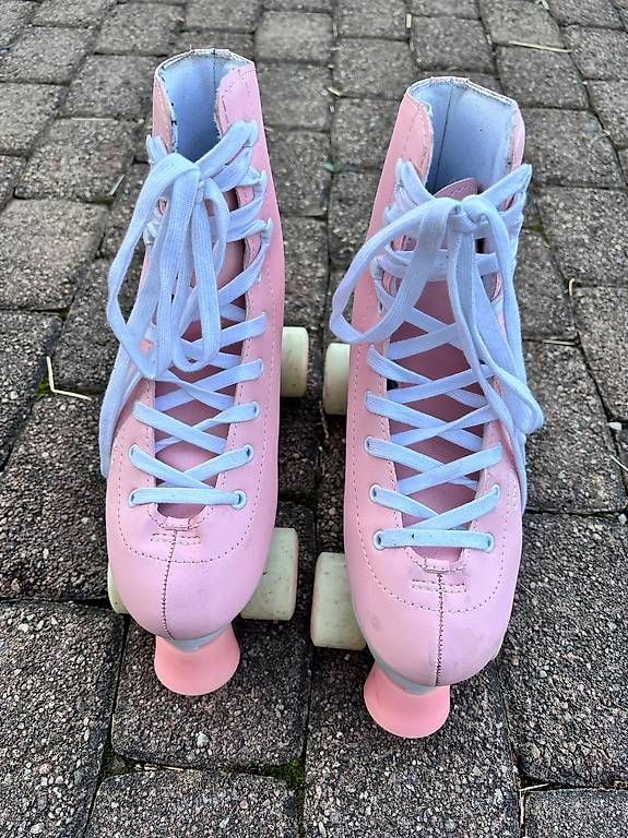 Inline-Skating & Rollschuhe: Rollschuhe Damen Grösse 40 – Gebraucht aus Liestal von emb1 1