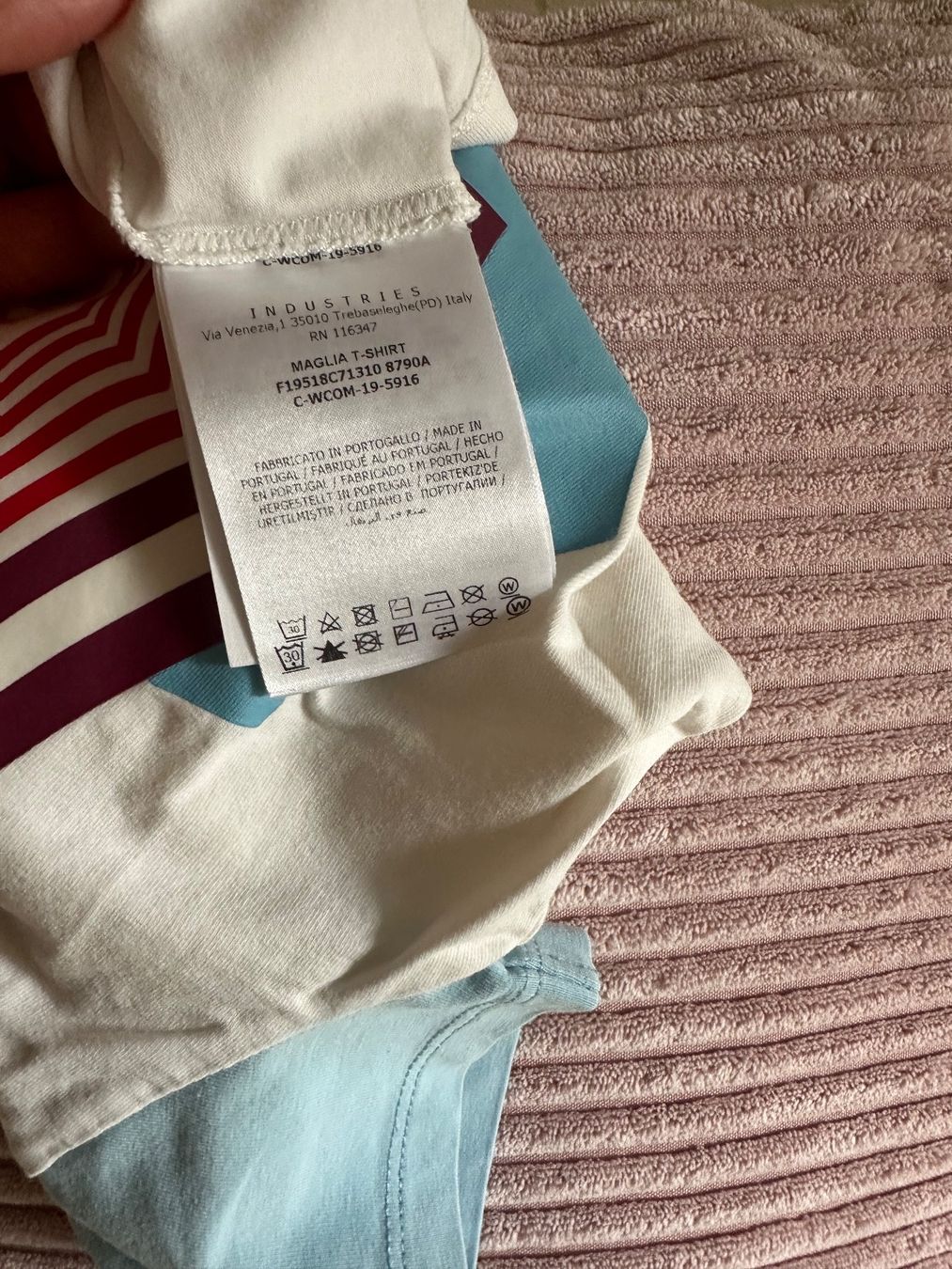 Moncler T-shirt: Moncler T-shirt - 98 – Usato da Zürich venduto da Bybyana 3