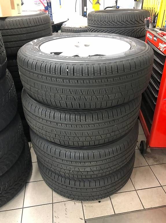 Pneumatici & Ruote complete: Range Rover Voque komplet Winterräder original – Usato da Herrliberg venduto da Sfinx945 1