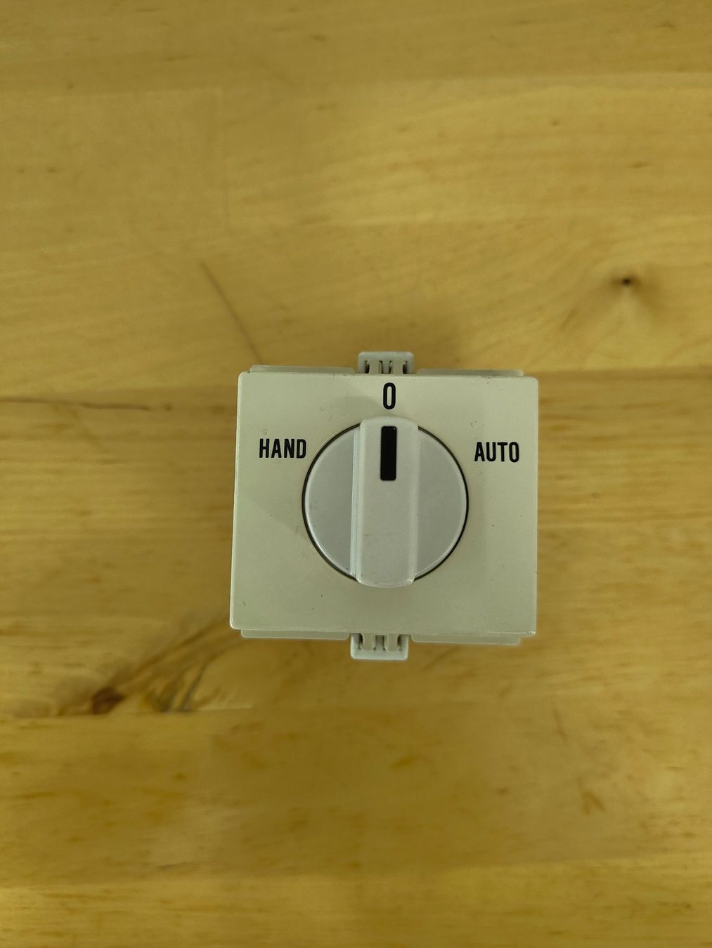 Componenti elettronici: Drehschalter Kraus & Naimar Hand  - 0 - Auto – Usato da Emmenbrücke venduto da BlSi 2