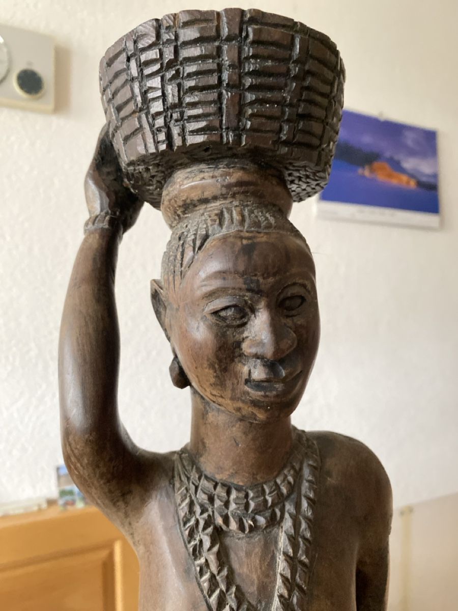 Statuette: Afrikanische Holzfigur 61 cm hoch – Usato da Mülligen venduto da Flockenstiel 1