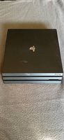 PS4 Pro 1TB mit 2 Controllern + Ladestation 
