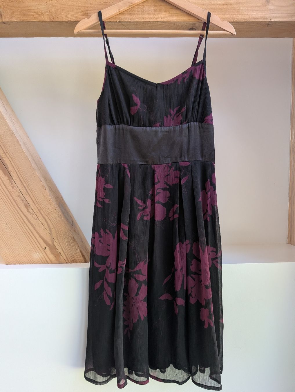 Vestiti: Sommerliches elegantes Kleid, Grösse 38, Blumenmuster – Usato da Döttingen venduto da se-ra