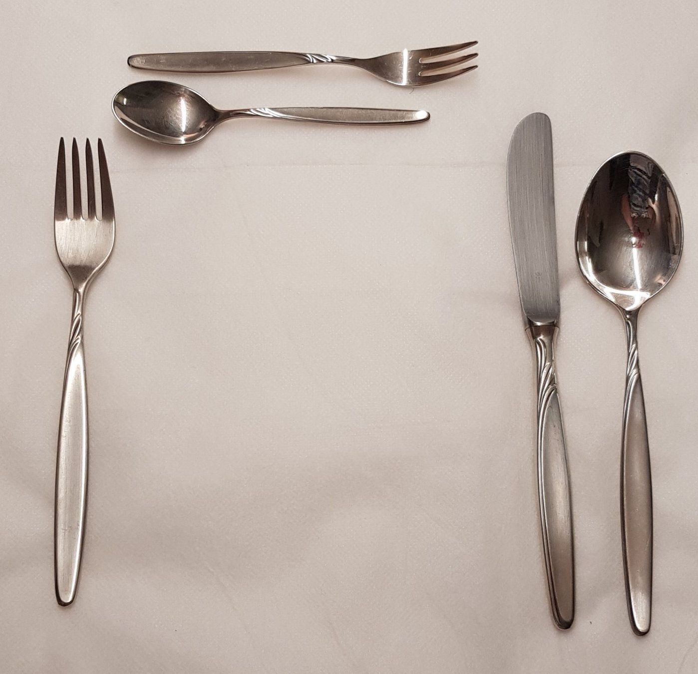 Set di posate: Versilbertes Besteck – Usato da Winterthur venduto da ursin0718 2