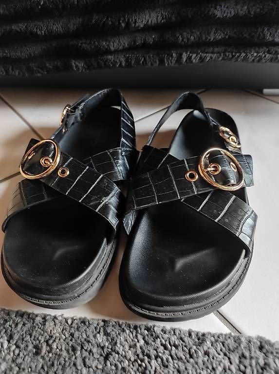 Chaussures femmes: Sandale – D'occasion à Thörigen par imo_5f9y
