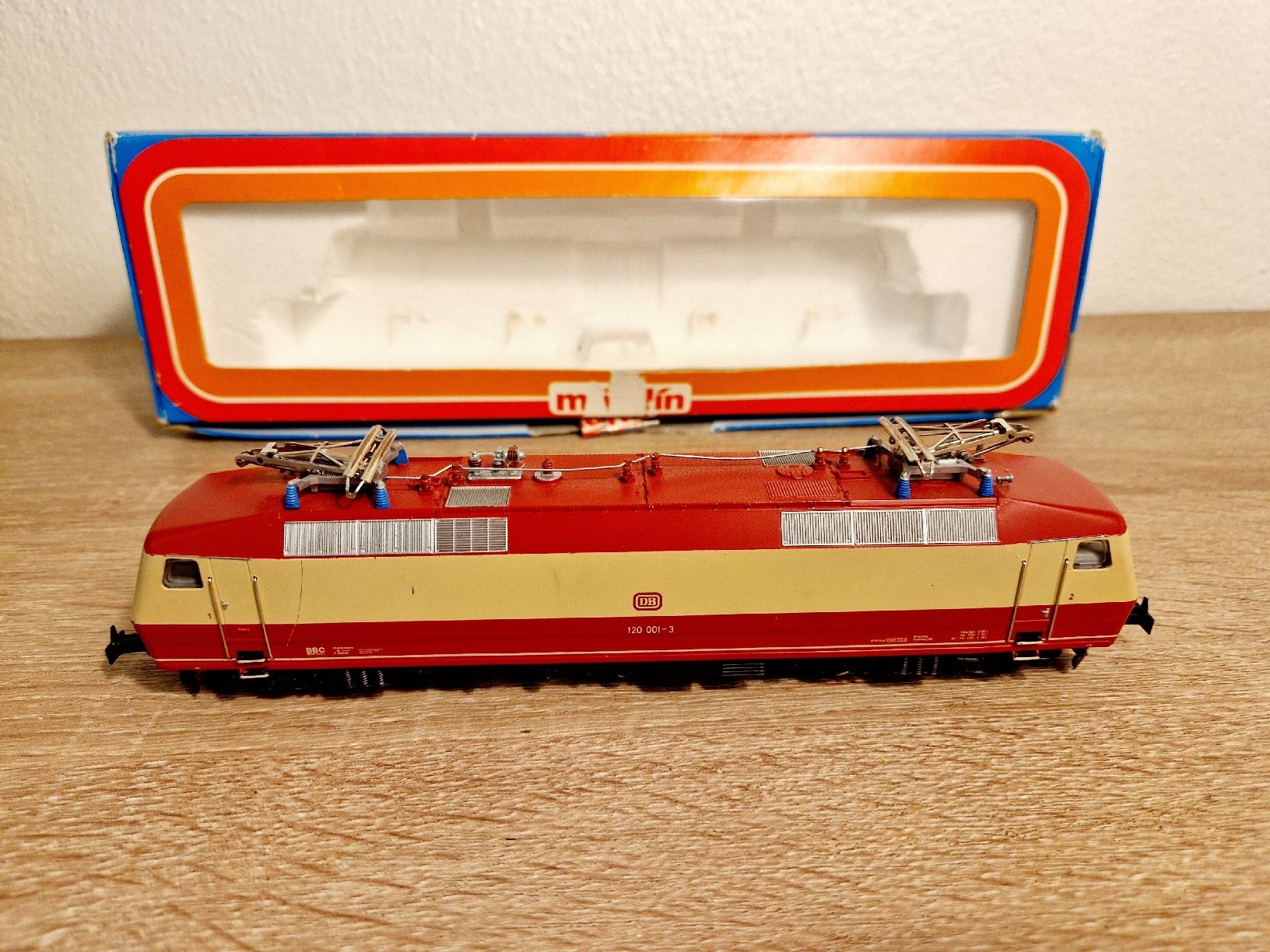 Märklin Modellini di ferrovie: Märklin 3153 E-Lok BR 120 DB H0 – Usato da St-Aubin-Sauges venduto da Lo_Go 4