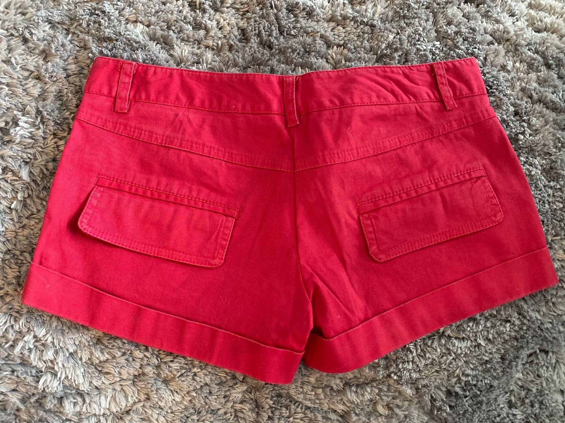 Pantaloni: Shorts – Usato da Zürich venduto da lcl_r88r 1