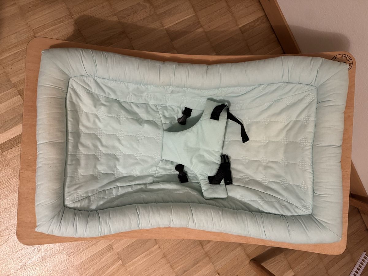 Bascules & balançoires: Wunderschöne mintfarbige Baby-Holzwippe – D'occasion à Zürich par user21