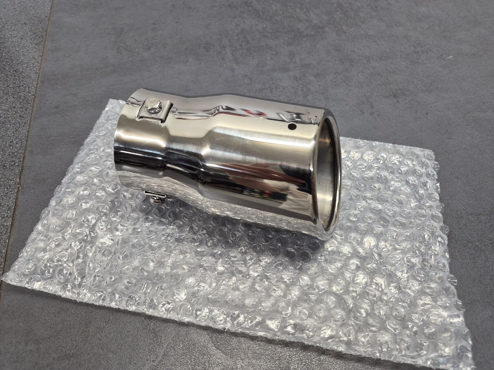 Alle Autoersatzteile: Auspuff Blende Endrohr Edelstahl – Neu (gemäss Beschreibung) aus Kerzers von Repsol83 5