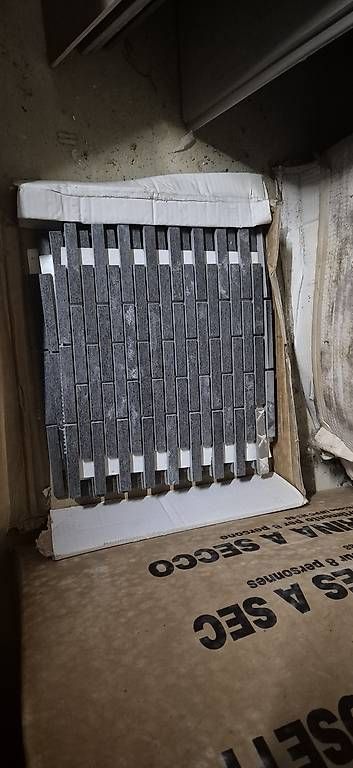 Piatti di portata: Platten/Plättli/Fliesen verschiedene – Usato da Aegerten venduto da Dnuevo 3