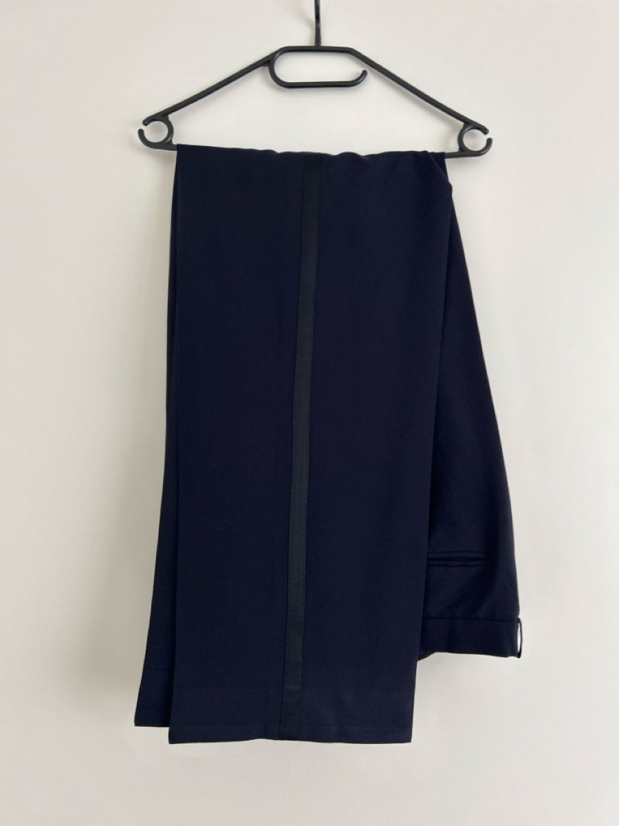 Anzüge: Anzug Blazer und Hose – Gebraucht aus Lachen SZ von rah_c6qj 1