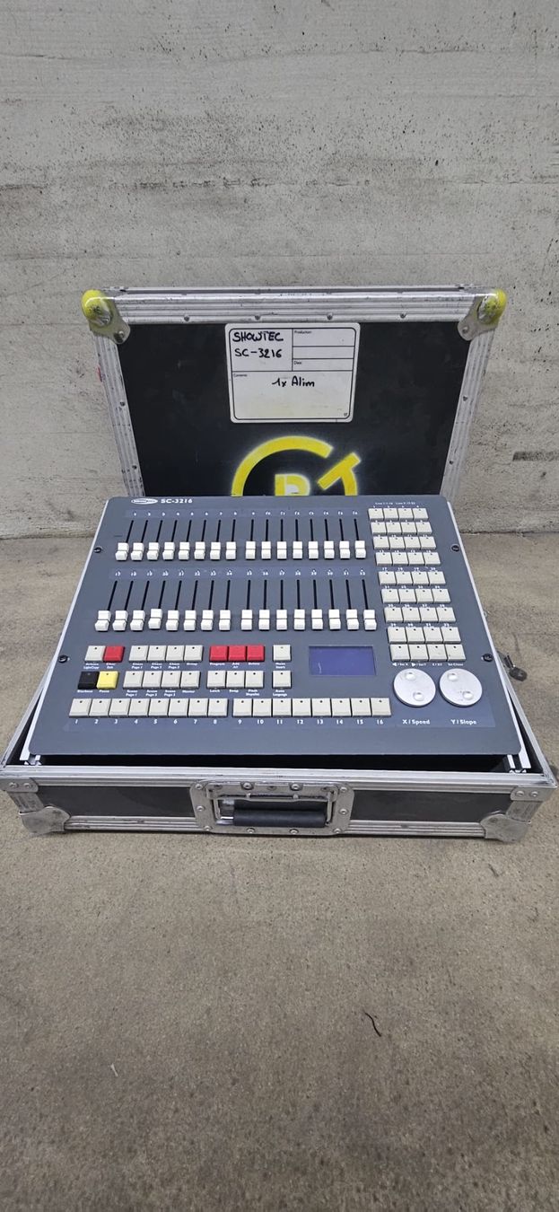 Lampen: Console Eclairage Showtec – Gebraucht aus Payerne von RyserGroupeSA