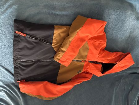 Zinener Skijacke, Grösse 140, Top Zustand für den Winter!