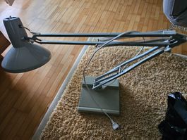 Architektur Lampe Ledu mit Unterteil