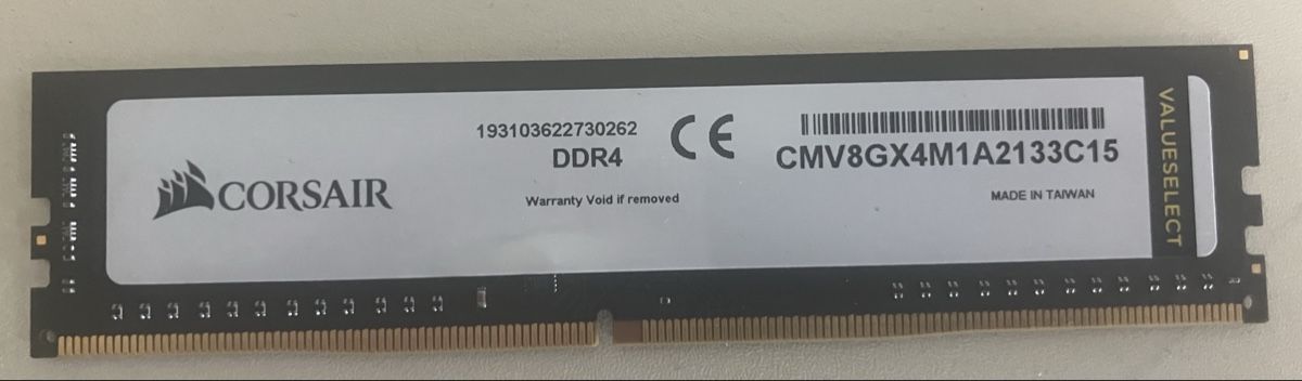 Corsair Memoria / RAM: Corsair ValueSelect DDR4 RAM 8GB – Usato da Bern venduto da Burur