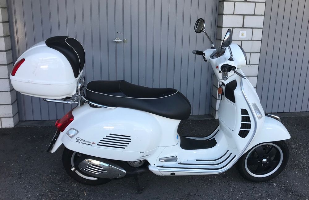 Vespa Roller 300ccm | Kaufen auf Ricardo