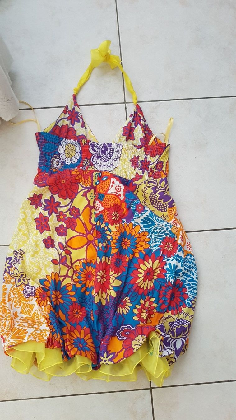 Vestiti: Robe dos-nu, Taille 40 – Nuovo e nell'imballaggio originale da St-Triphon venduto da Jldr0 1