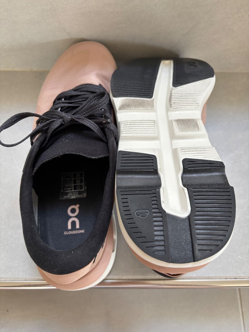 On Chaussures femmes: On Cloudzone – Neuf (Voir description) à Büsserach par vimeco.43 6