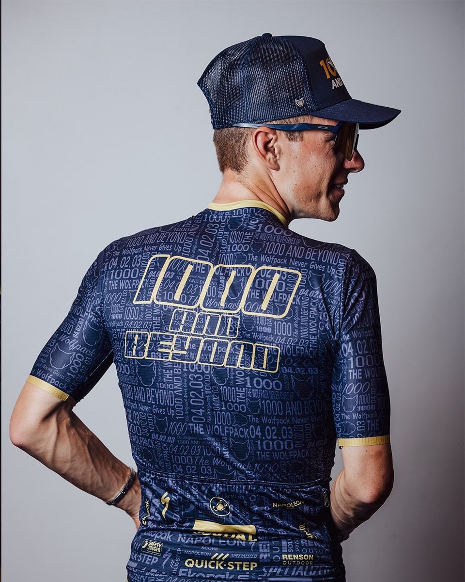 Castelli Canottiere & Pantaloni: Castelli Wolfpack 1000Victory Shirt Neu remco – Nuovo e nell'imballaggio originale da Dottikon venduto da Pomodoro80 4