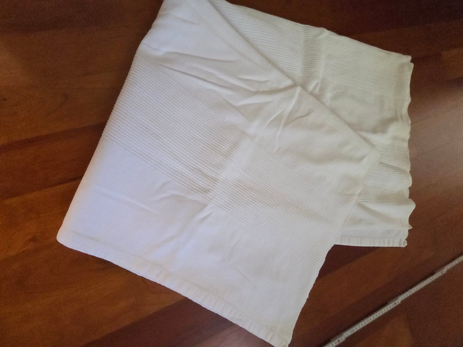 Coperte: 3 weisse Bettüberwürfe / Decken – Usato da St. Gallen venduto da Razoon77 3