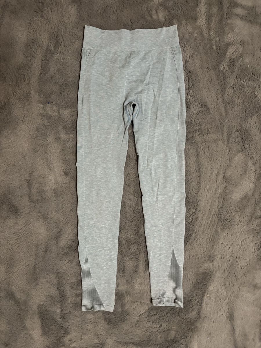 Leggings: Light Blue Leggings – Usato da Wichtrach venduto da Re_Fit