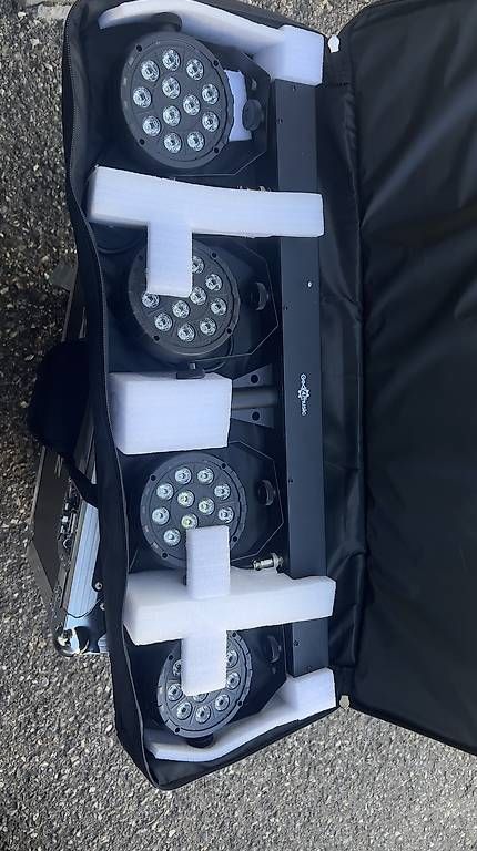 Lampade: Dj- Barre avec 4 spots LED – Usato da La Chaux-de-Fonds venduto da vmateus 3