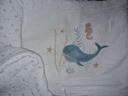 Tour de lit baleine