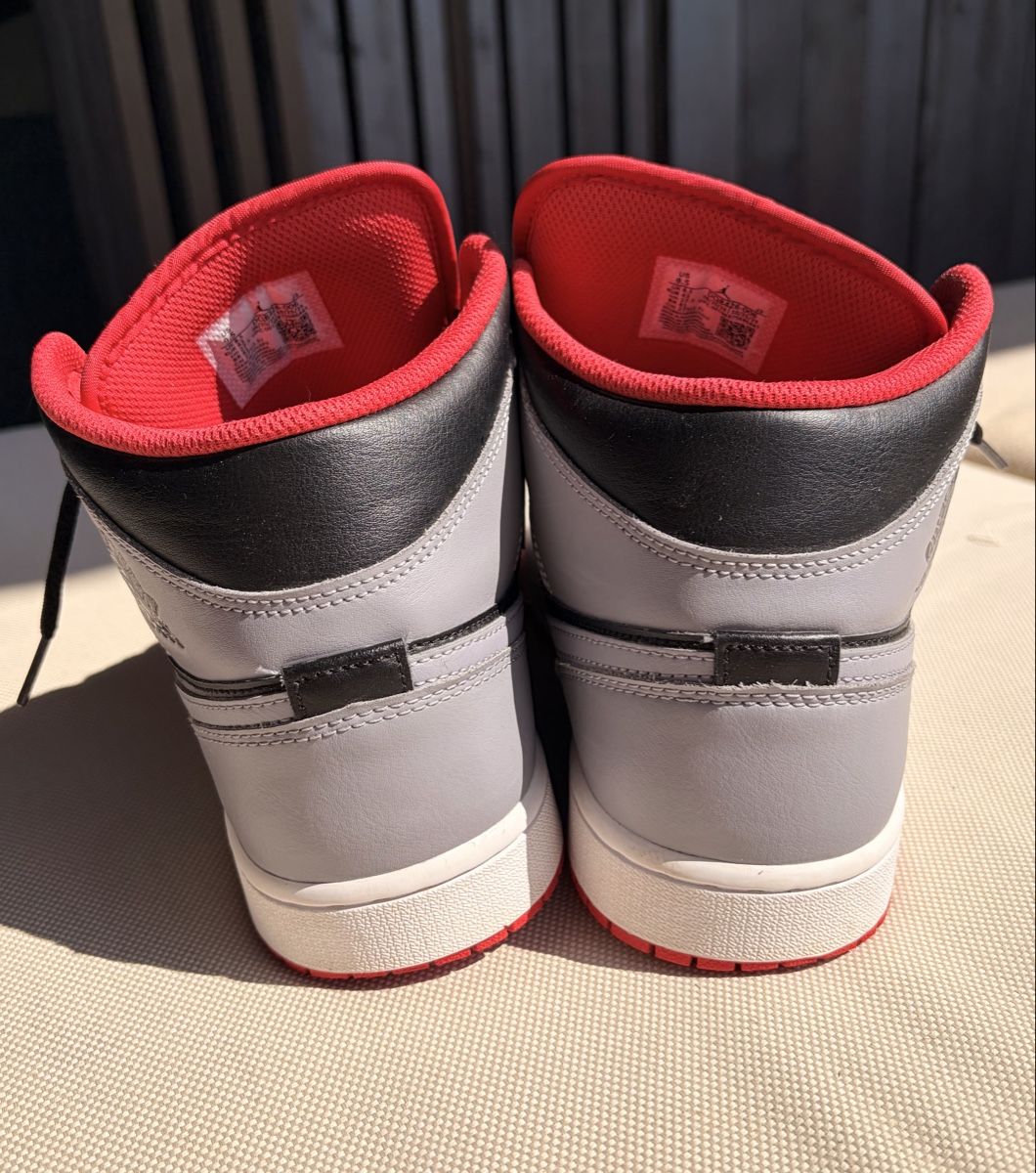 Jordan Chaussures hommes: Air Jordan one mid  – D'occasion à Echallens par xav_tq6m 2