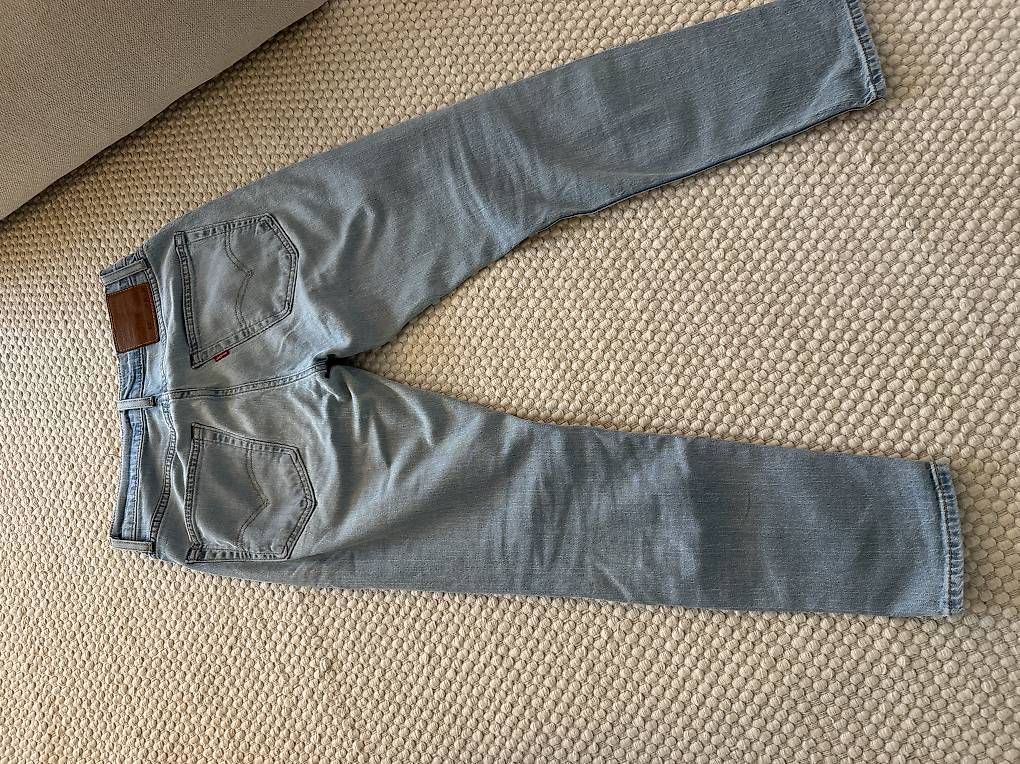 Jeans: Levi's 512 W30/L30  – Usato da Derendingen venduto da att_9kys 1