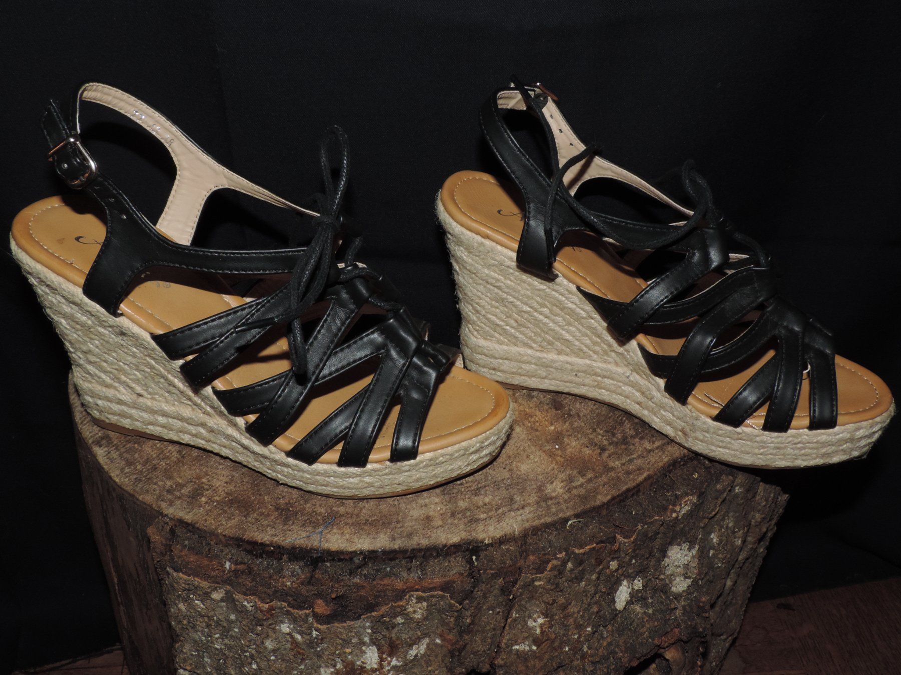 Scarpe da donna: sandales talons compensés – Usato da Genève venduto da Axelle333 2
