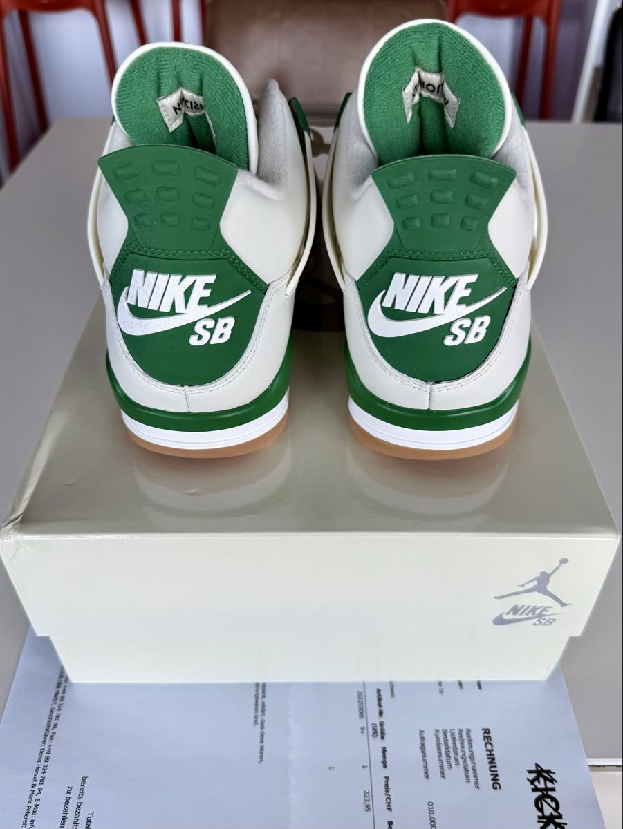 Jordan Scarpe da uomo: Jordan 4 SB pine green 43 – Nuovo e nell'imballaggio originale da Savièse venduto da Cedric007 1