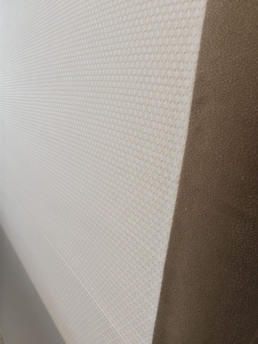 Letti: Lit électrique réglable avec matelas 140x190cm - comme neuf – Usato da Biel/Bienne venduto da pdraw 1