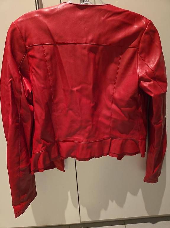 Giacche: ZARA rote Kunstlederjacke – Usato da Wallisellen venduto da led_dk26 2